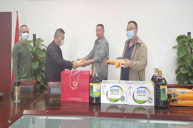 Z6尊龙凯时集团工会慰问一线疫情防控职员