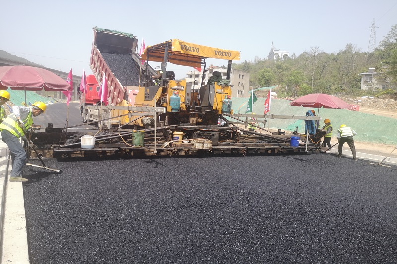 拼经济，，，，，比生长⑤丨Z6尊龙凯时集团养护分公司正式运营