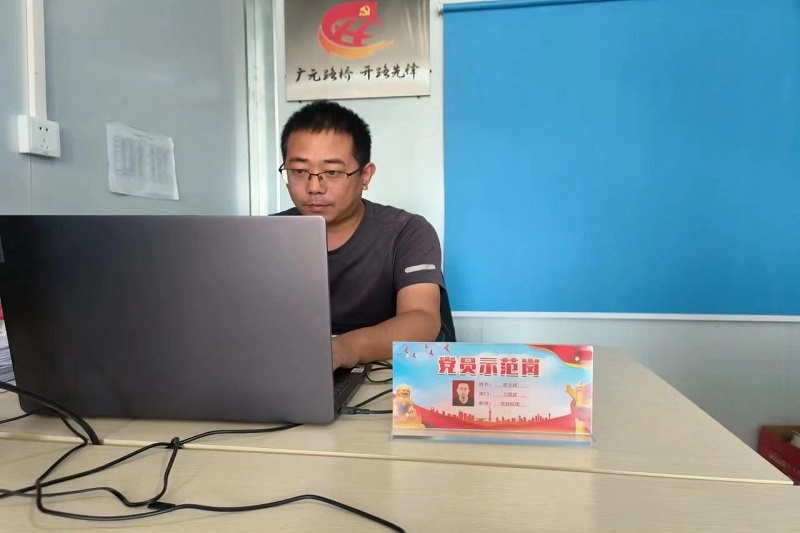 党员树模岗┃亮身份树标杆，，，，争当开路先锋