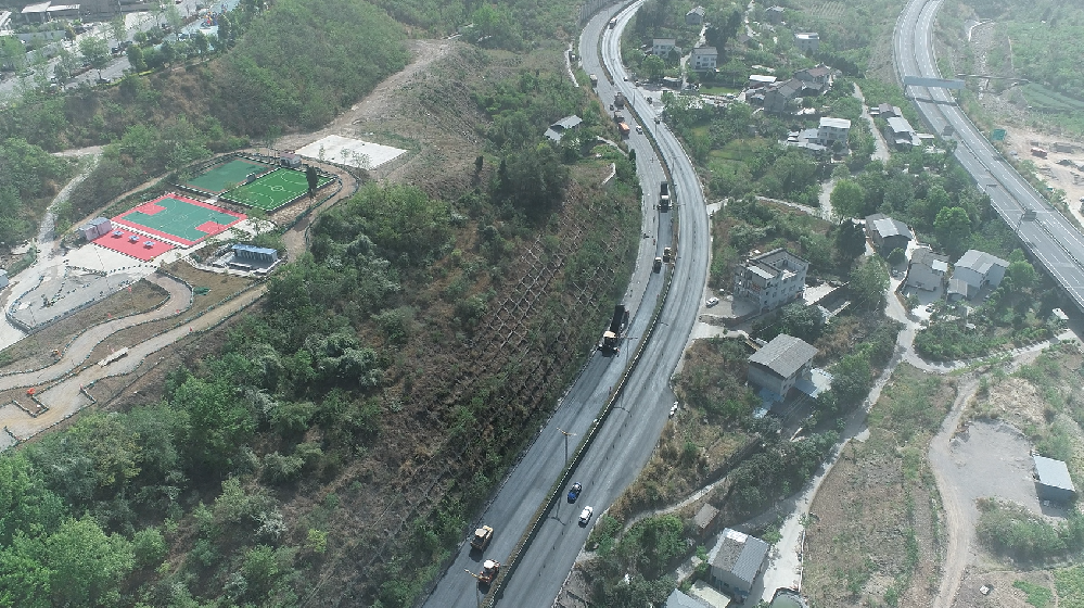 长道如弦，，，，，拨启新章——G108线利州区瓷窑铺至天立学校路口段大修工程项目建设侧记